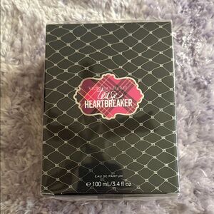 Victoria's Secret tease  Heartbreaker 3.4oz new & sealed